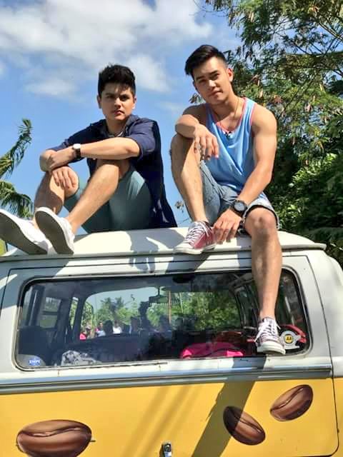 rashianerica's tweet photo. Want to meet them in person again😍 @cabcaben mariveles bataan
#jontimmons
#kimmichaellast https://t.co/do3fm3dxl2