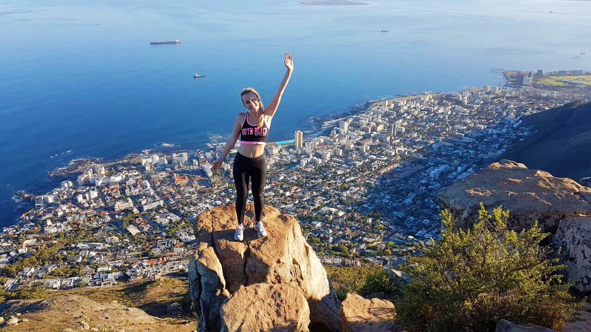 shann_waller's tweet photo. Lions Head Hike - Cape Town @TopdeckTravel #topdecker #capetown #lionshead #hike https://t.co/OSnxZNUFdc