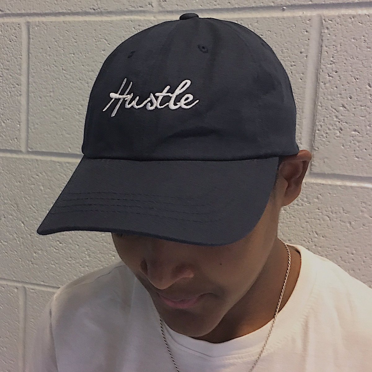 HustleHats's tweet photo. "Hustle" Dad Hats 💯 Available for purchase tonight at midnight! Only on our store ➡️ https://t.co/W1R4V6h9Rh https://t.co/pRaB2isEcI