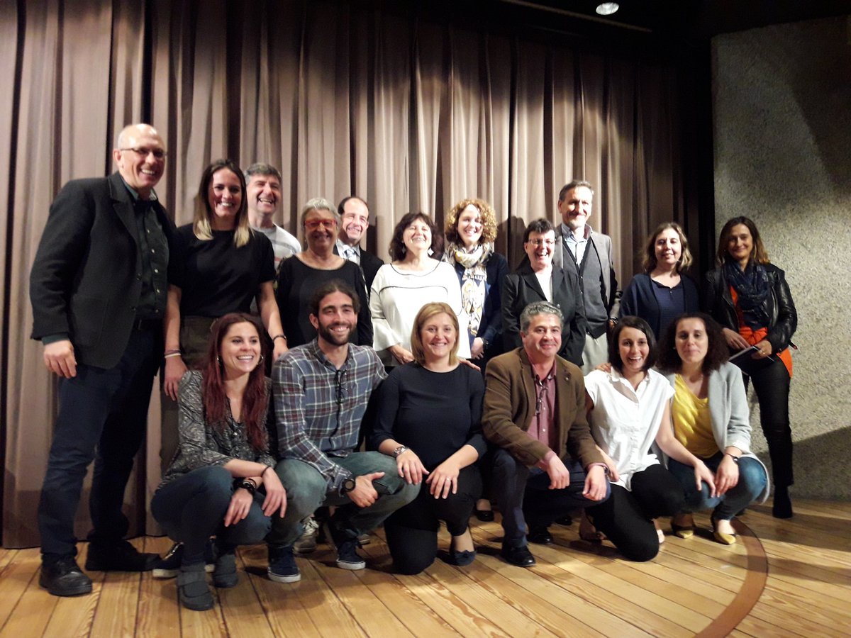 GIFES_Uib's tweet photo. Gràcies per la bona feina!! @igaxes3 @FundNatzaret @GIFES_Uib programa #competenciafamiliar https://t.co/z9jnbJ9MmM