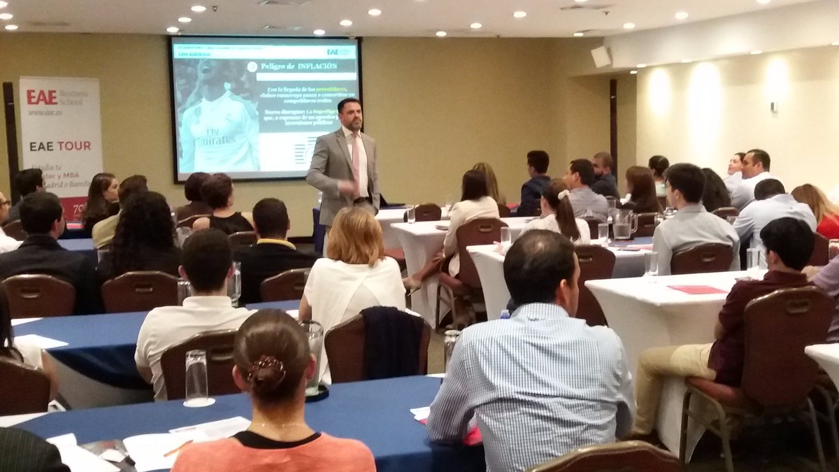 EAE_B_School's tweet photo. Durante el #EAETour hicimos una parada por Costa Rica. ¡Disfrutamos de una conferencia muy participativa y de gran asistencia! https://t.co/LgZUXpN9u1