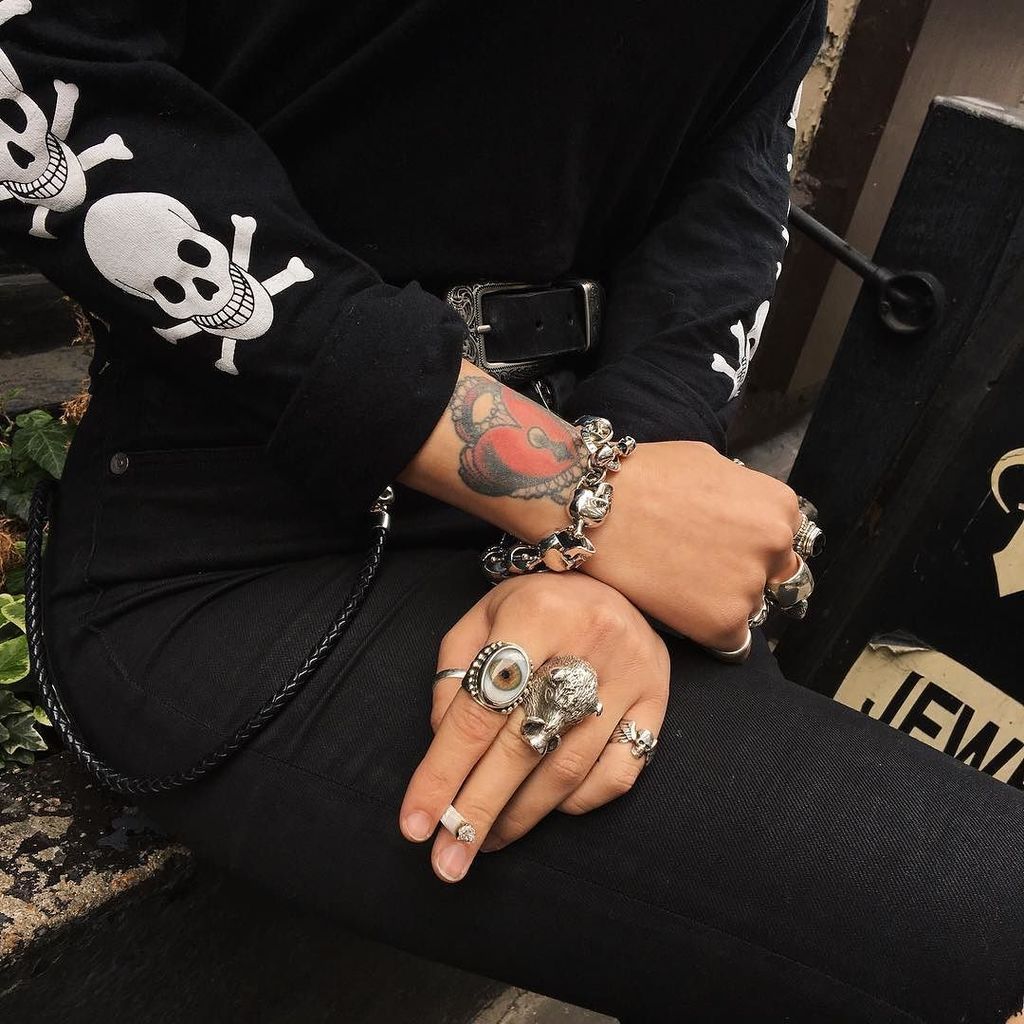 Amazon.com: Fashion hip hop faucet bracelet personality retro men's dragon  chain bracelet youth jewelry accessories PT0TT (Silver-19cm) : Clothing,  Shoes & Jewelry