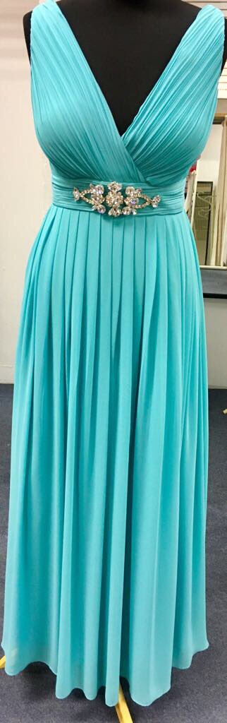 DressesDartford's tweet image. #Ukprom Stunning mint green full length dress with crystal empire waist detail, perfect for prom. Also in red,blue,black,nude £79.99