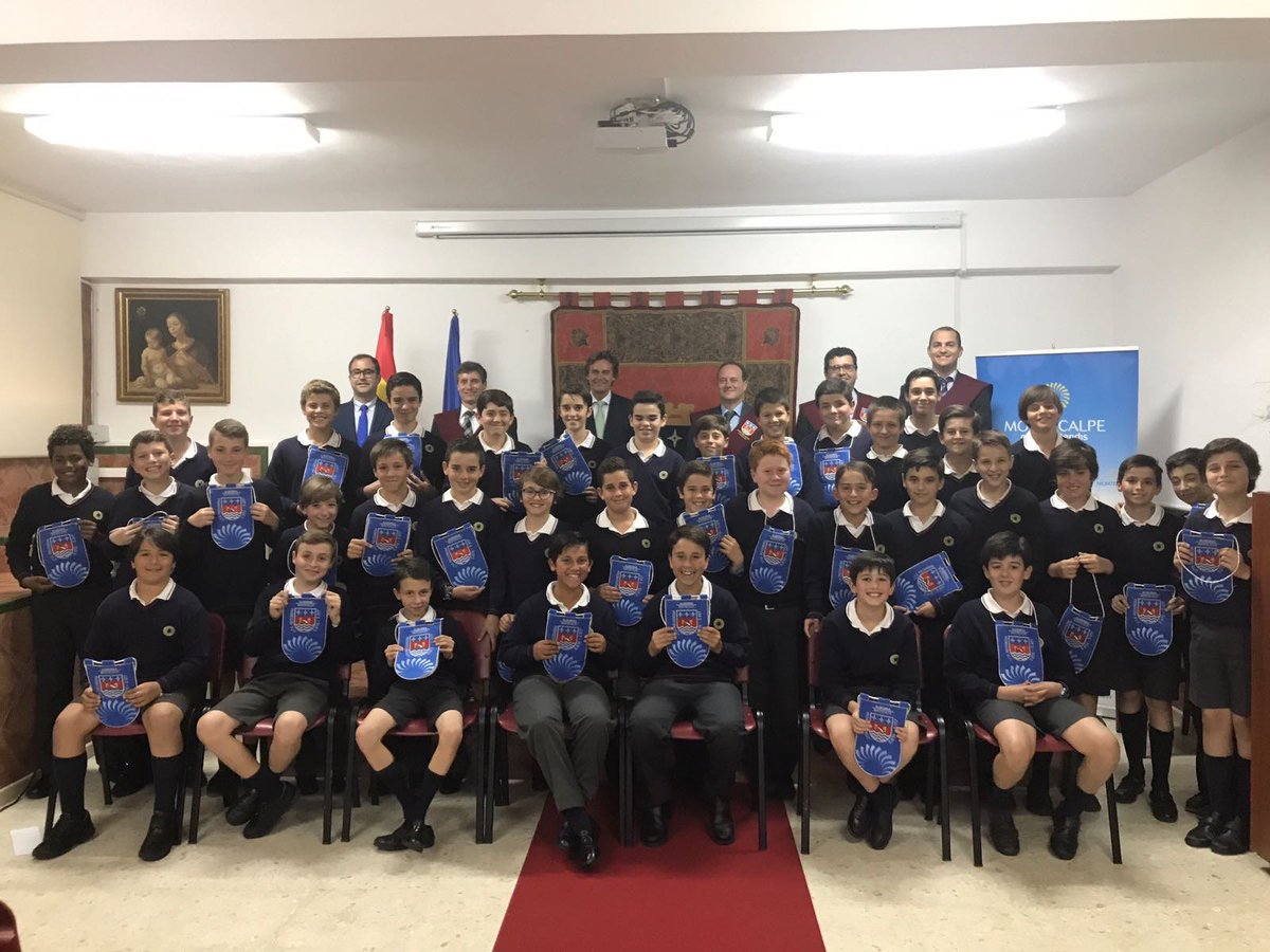 Entrega de Banderines a los Alumnos de la XLII Promoción de 6º de EP.
attendis.com/colegios/monte…