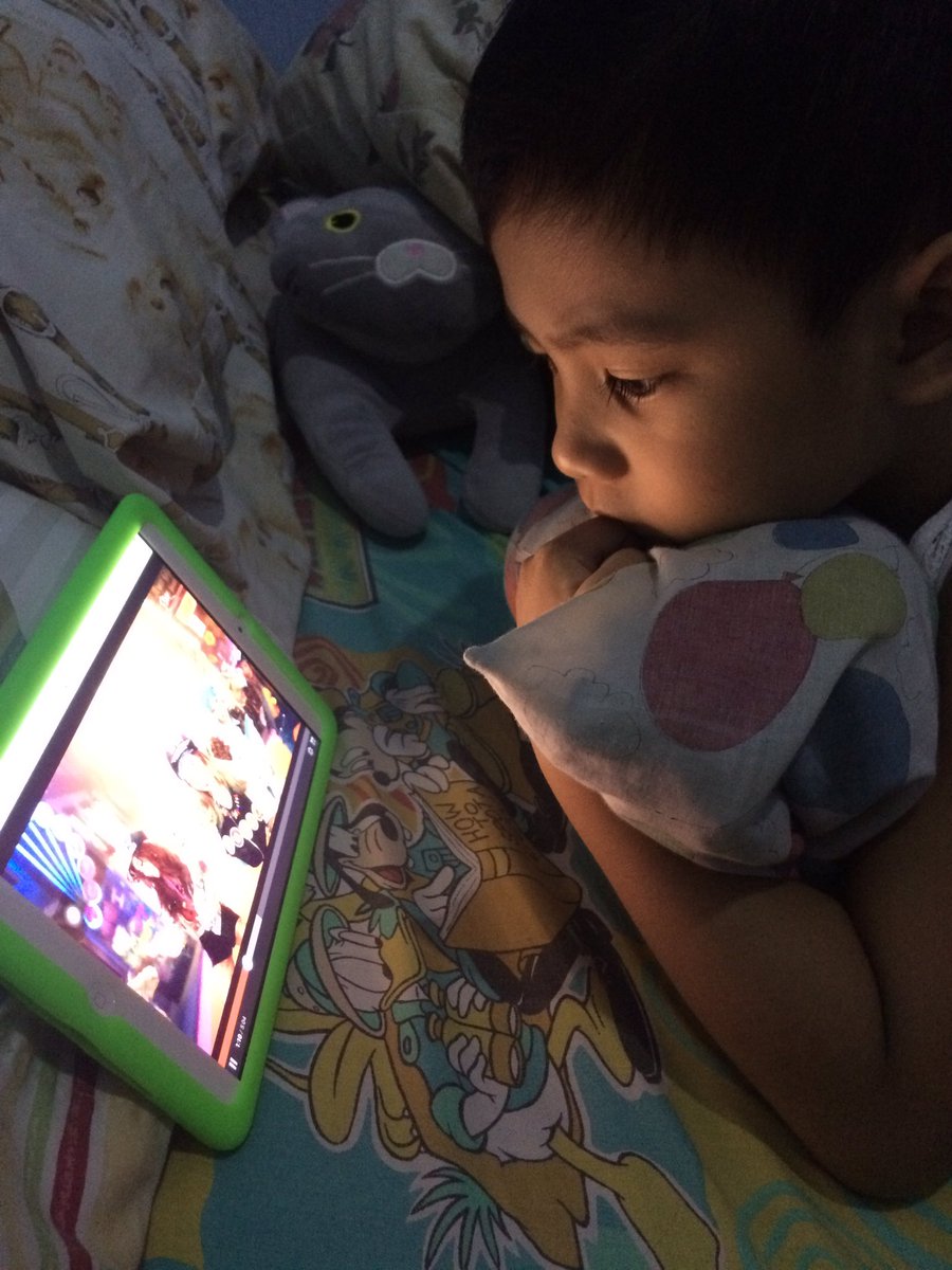 Maomaoshroom's tweet photo. Bata palang pamangkin ko pinanuod ko na ng IGAB hanggang ngayon haha. Ilang taon na nakalipas. #StreamIGAB #DafBama2017_GirlsGeneration https://t.co/spX8wByYeP