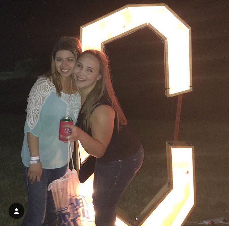 little_coit23's tweet photo. Sorry to anyone who encountered Drunk Jessica last night 🙃😂 #whoarethosetwoguysinthepicture #CalfFry2k17 https://t.co/ODWcYpaK8s