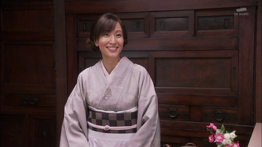 تويتر テク憧 على تويتر 相棒１０ 第１５話で見るちょっと若めな月本幸子 鈴木杏樹 まぶしい T Co Hy1nvbrat5