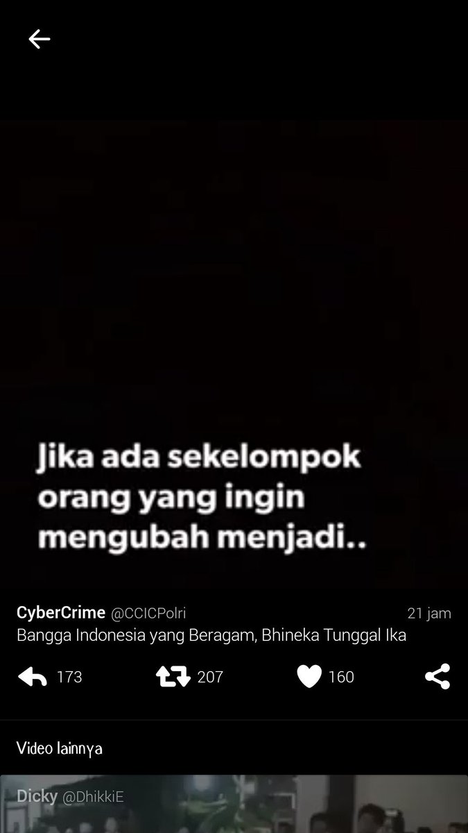 ero_semut's tweet photo. Videonya sudah di hapus.Tapi sy sudah capture cuplikanya.Cc @NetizenTofa @ronavioleta @AHMADDHANIPRAST  @Dahnilanzar @Fahrihamzah @fadlizon https://t.co/uQu8ju2SiM