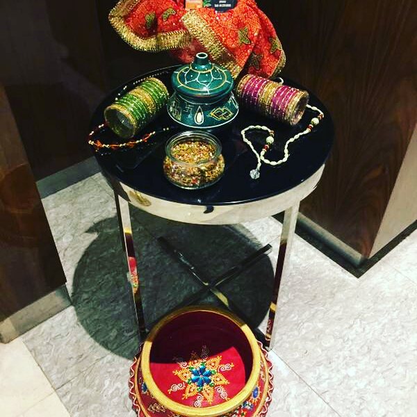 BasilnSpiceDxb's tweet photo. DESI INDIAN theme tonight. Call 009714 2746666 for reservations
#EveryFriday #IndianNight #BasilAndSpice #FloraAlBarsha https://t.co/u3OZBNw4ep