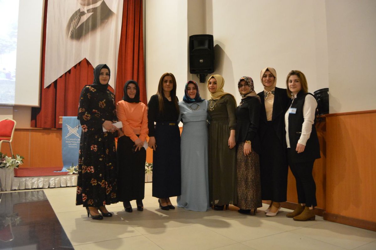 canan_29's tweet photo. #tügva #gumushane #kadinveailekoordinatörlüğü #demlimuhabbetler #miraçkandili #programimiz https://t.co/ZnZP8O8UEv
