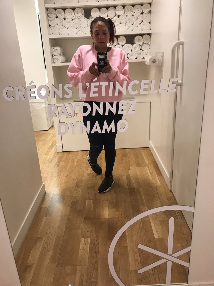 stylecartel's tweet photo. #fitnessgirl @dynamocycling @slimane_ss
#rayonnez #monstyledynamo #creonsletincelle https://t.co/mxSLao7hNF