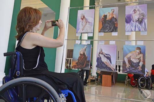 В Пензе молодые люди с ограниченными возможностями стали фотомоделями - pravda-news.ru/topic/77811.ht…