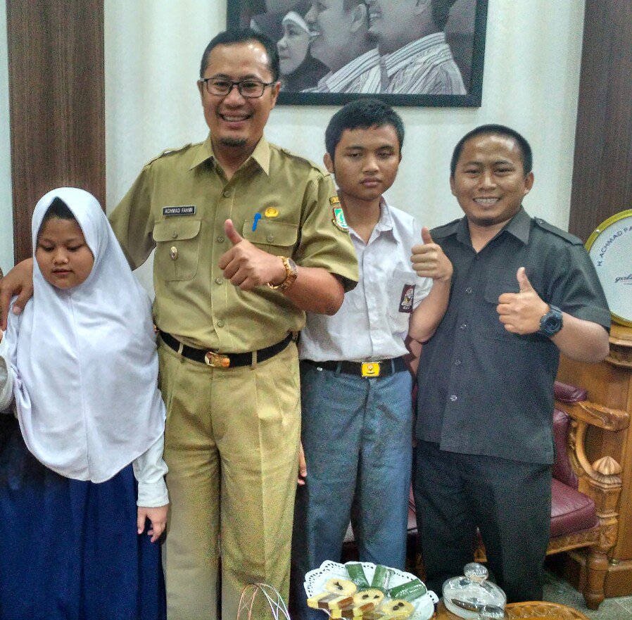 Wilujeng milangka kang <a href="/achfahmi_smi/">Achmad Fahmi</a> sukses sinareng barokah... Amiin...