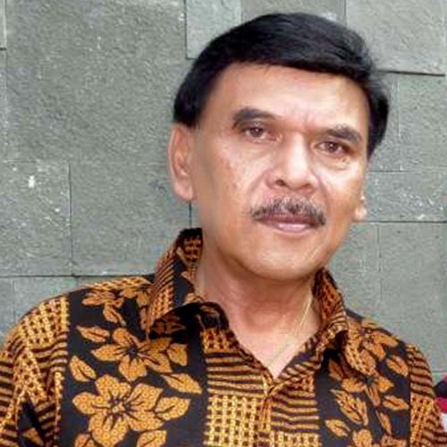 andreOPA's tweet photo. R.I.P sahabat tercinta Om Bartje Van Houten. Dunia musik Indonesia kehilangan salah satu musisi terbaik. Rest in peace https://t.co/ofjJX9TtSo