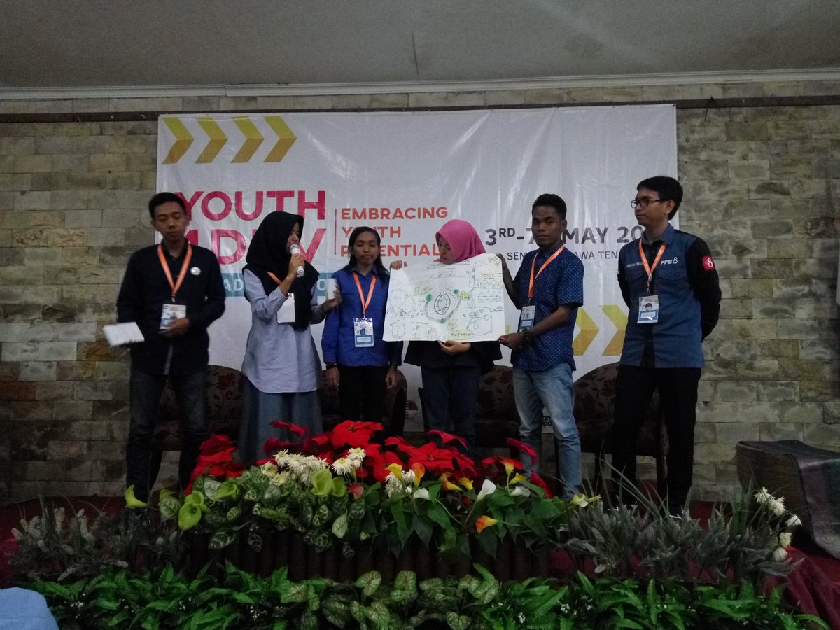 YOUth4DevID's tweet photo. Kelompok Climate Change akan mengarusutamakan permasalahan perubahan iklim sebagai isu bagi semua umat manusia. #YOUth4Dev #YOU4Youth https://t.co/30R0Ji6AfZ