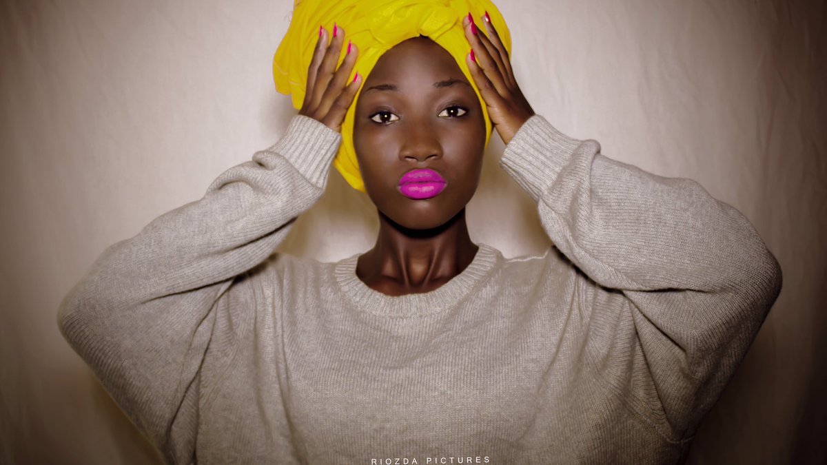 AFROPX's tweet photo. #VisualArtist of the Week: @RiozdaP Big talent from #Benin #CreativeAfrica #Fashion #Afropx #Wasexo https://t.co/28XNmEvNDo
