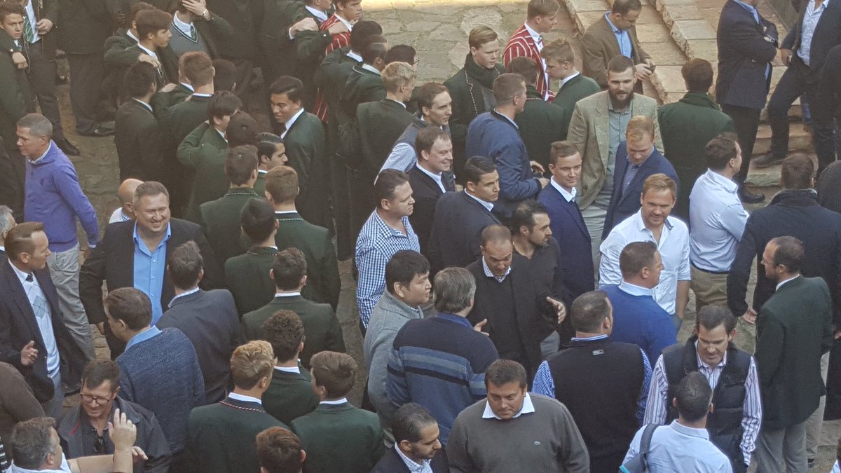 KingEdVIISchool's tweet photo. @icarusjhb good to see you at your @KingEdVIISchool #reunionassembly enjoy the day! https://t.co/hD4pq72YqD