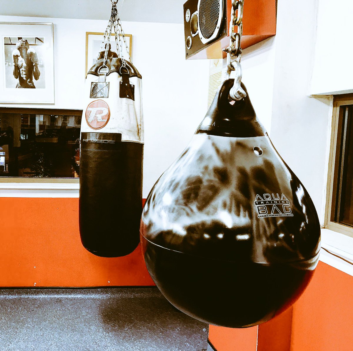 LeftHookBoxing's tweet photo. Who's excited to use the new #aquabag installed last night? Thanks @olympiafight for the great price. #boxing #shadwell #lefthookabc https://t.co/ylQ3SuI4U3