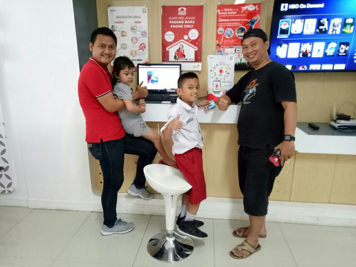 sheffysyafrida's tweet photo. PADI memberikan banyak inspirasi dan wawasan luas @Synergy_Telkom #paditreg2 #bumnhadiruntuknegeri #plasameruya #hardiknas2017 https://t.co/QTbeXuW2JL