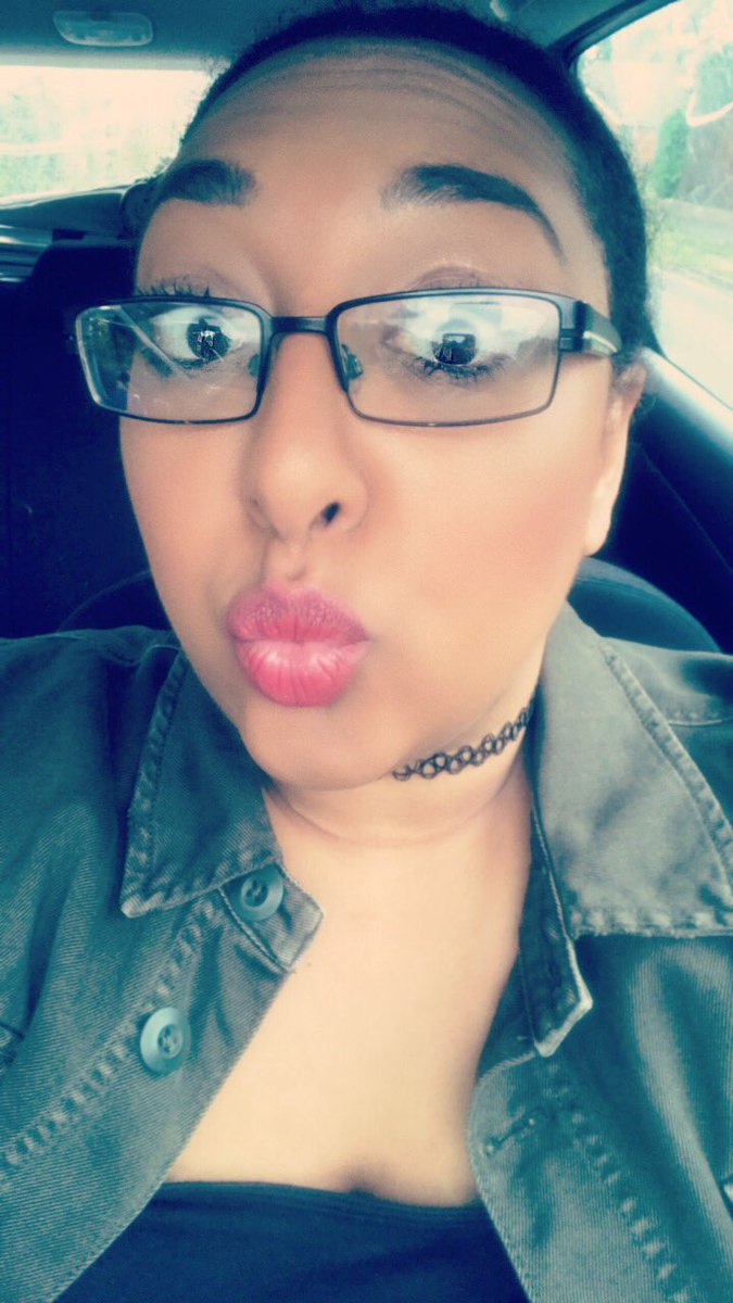 TheLRFoundation's tweet photo. Please RT help us fight depression #mentalhealth #raisingawareness #mentalhealthmonth #headstogether #kissoff #kissoffdepression https://t.co/rhNlf2Ttpj