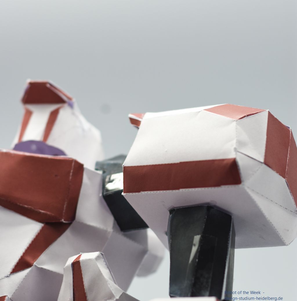 InfoMediaDesign's tweet photo. #Robot of the Week, Teil 24 - #Papercrafting im Studiengang Virtuelle Realitäten, #Game #Design #Heidelberg #Studium https://t.co/LxGmw1hEfL https://t.co/wV1b6Tosm4