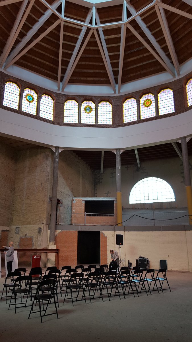 diba's tweet photo. Presentem amb @jciurana el que serà #AuditoriAlbertEinstein al 2019 al paraninf de l'Escola Industrial https://t.co/FHiVA7SvDw