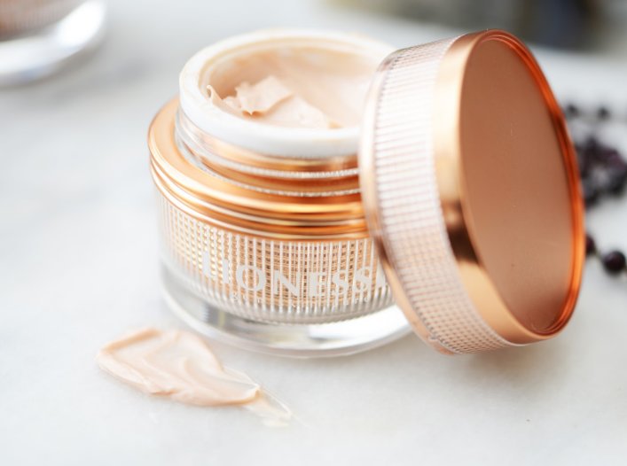 jc_sprite_20's tweet photo. Great skin does not stay home on Friday. Get gorgeous skin with the Amber... https://t.co/DehS0EhoeV by #Joyluck_614 via @c0nvey https://t.co/iP3L9NRGDZ