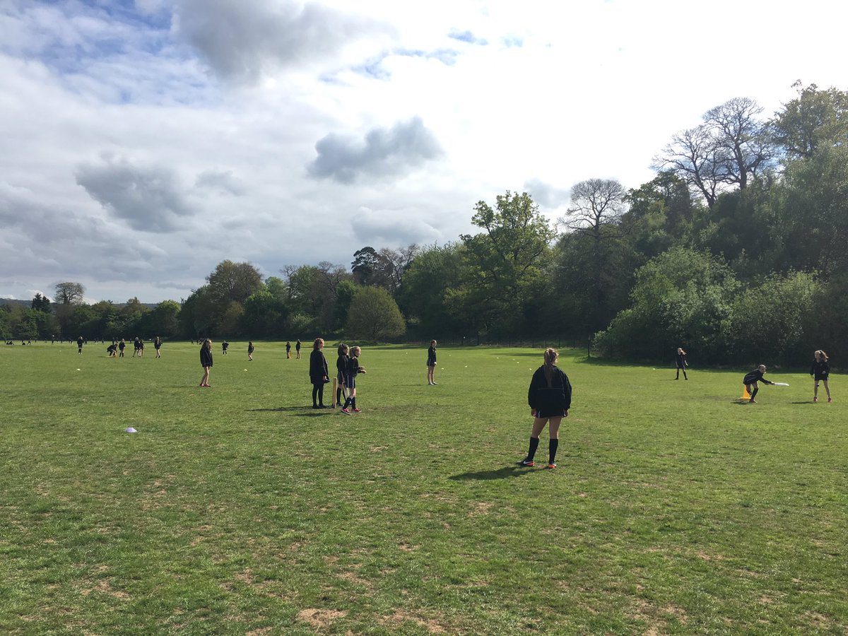 Trinity7oaks_PE's tweet photo. Interhouse kicks off with the year 7s playing Cricket, a new sport for many girls. @Trinity7oaks_PE @trinity7oaks #whosewinning https://t.co/1uzrex5lF8