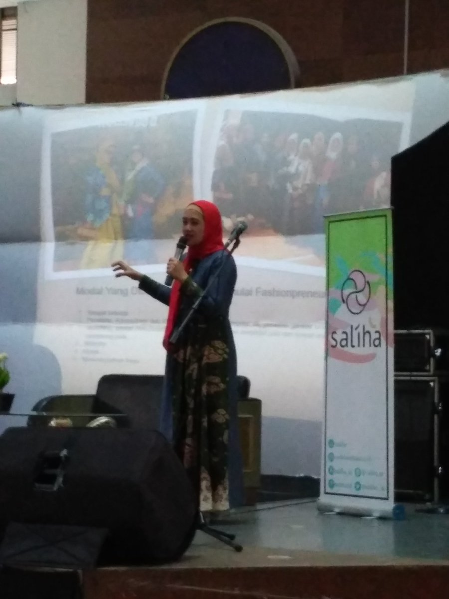 Seminar "Mempersiapkan menjadi seorang Fashionpreneurship" by Indriya R. Dani