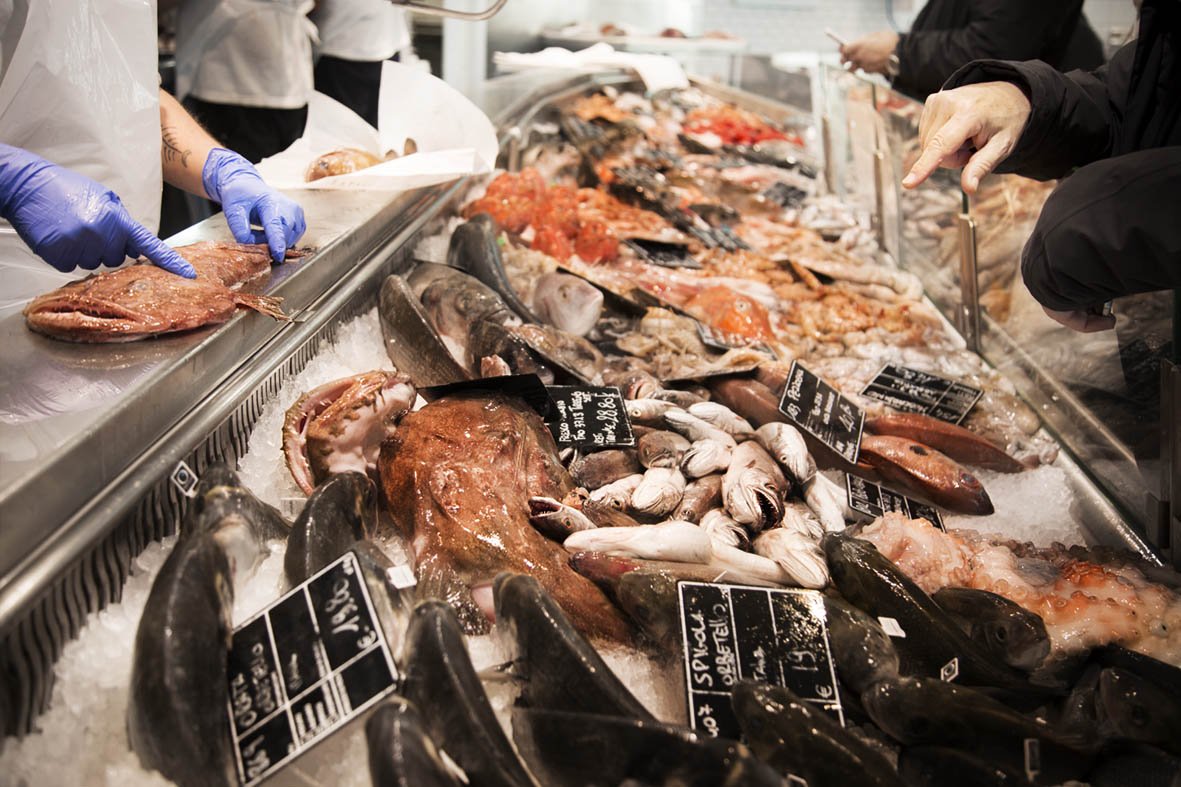 Stasera non perderti "Dal banco alla tavola" con il #pesce fresco della pescheria. Scopri i dettagli! bit.ly/2mUYwva