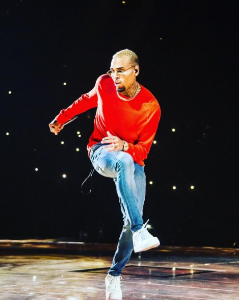 Quand tu sais que c\est ton anniversaire aujourd\hui Happy birthday Chris Brown 