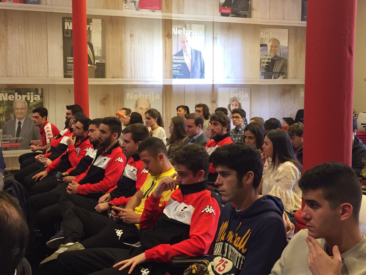 Nebrija's tweet photo. Estamos presentanso el nuevo Grado  en Ciencias de la Actividad Física y el Deporte 🙌🏻🙌🏻 https://t.co/LQ0uahBaSk