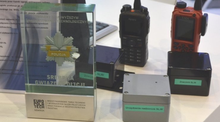 Defence24pl's tweet photo. #Europoltech2017: “#Police’s Silver Star” Award for #Radmor | @Defence24pl
https://t.co/AprW0rPNQ4 @PolskaPolicja #EuroPolTech @WBGroup_PL https://t.co/kHKuZp1y6a