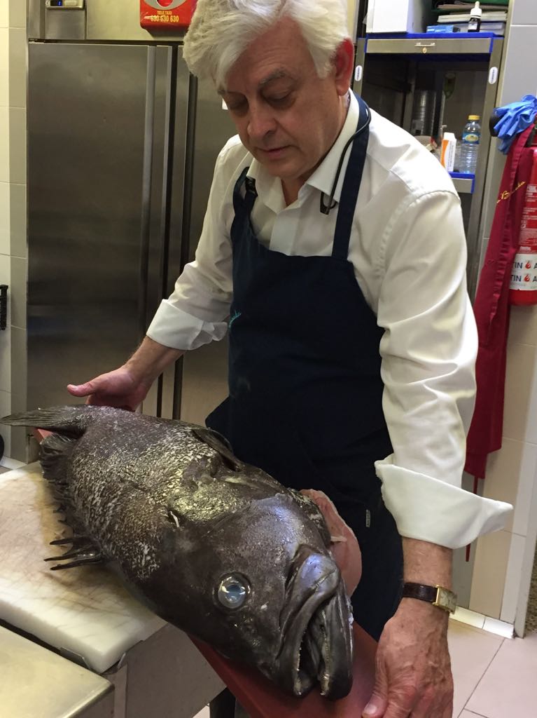LaBarakaRest's tweet photo. De la mar el mero....pedazo bicho de 20k 🐟💪
#ProductosNaturalesLaBaraka #PescadoFrescoOíga #LaBarakaRestaurante https://t.co/1VBL4iloTs