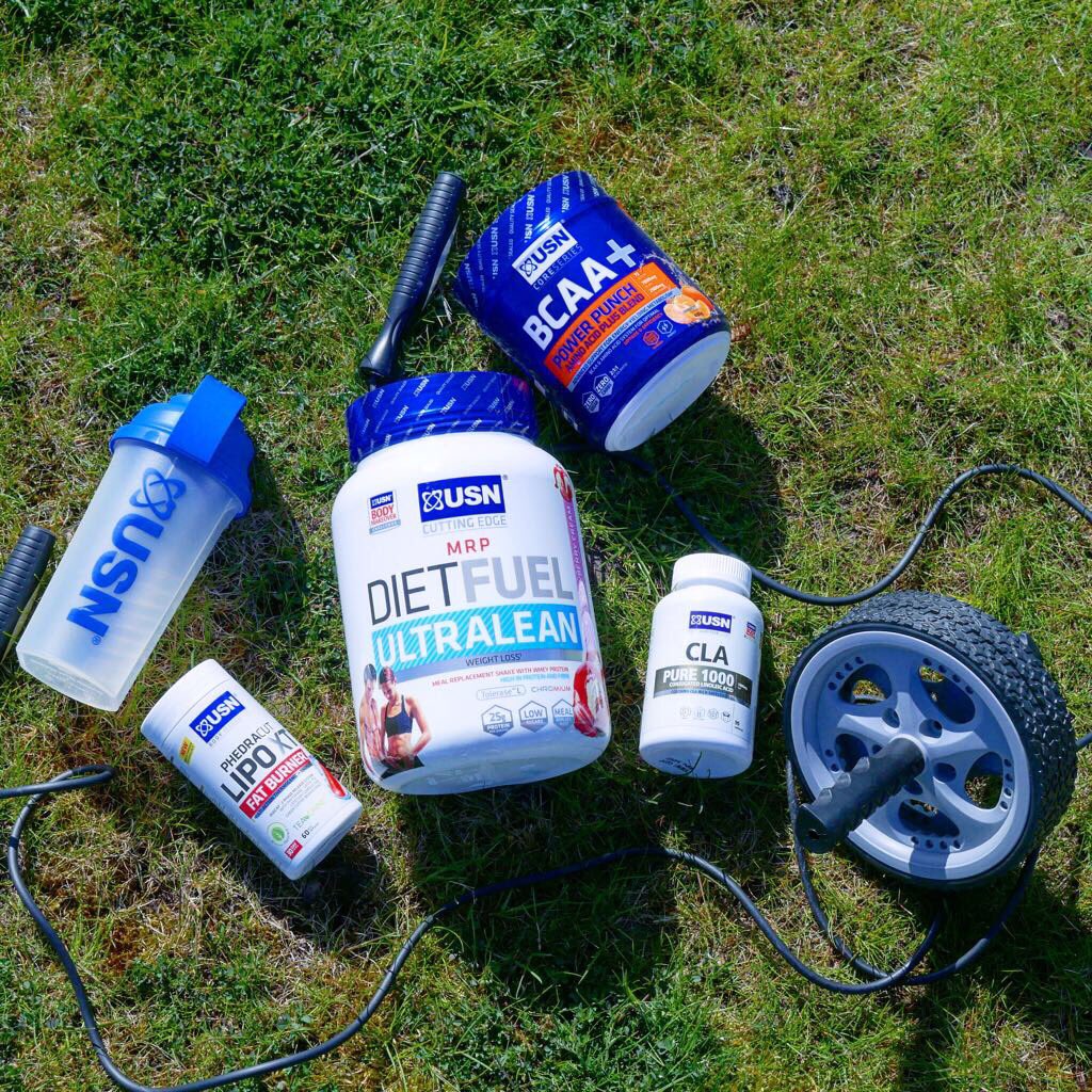 bodymakeoveruk's tweet image. Happy Friday! 🌞 Sun is Shining! Who's getting outside to train this weekend ? Tag us and share the fitness love! #challengeyourself