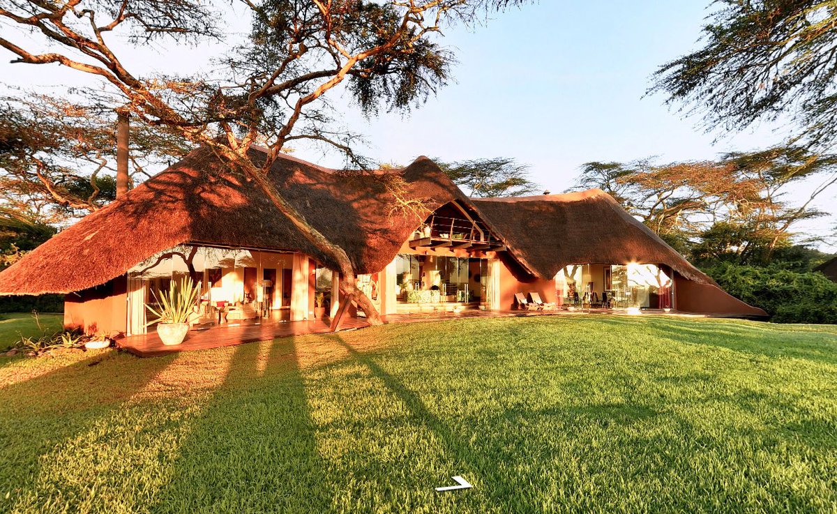giraffe_manor's tweet photo. Wondering what a stay at #SolioLodge is like? Come & take a tour with our new #360StreetView! π°πͺ https://t.co/2jFabbbgTy #kenya #safari https://t.co/NMnsdQfcYn