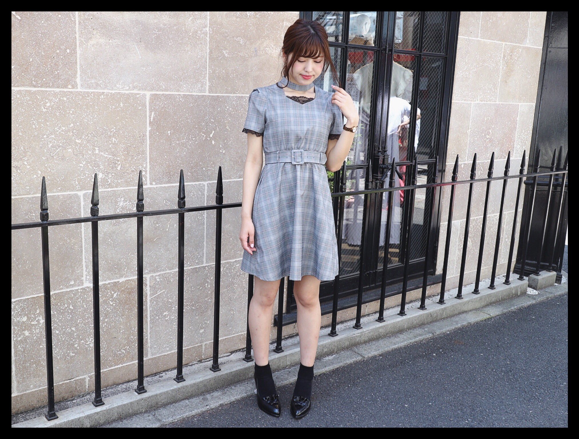 Eatme Shop Info New Arrival デコルテホールチェックワンピース 15 000 Tax 人気のデコルテ開きのチェックワンピース 部分レースとベルトがポイント 03 3486 5128 T Co W6bdee75zo T Co 1mjv4lspez