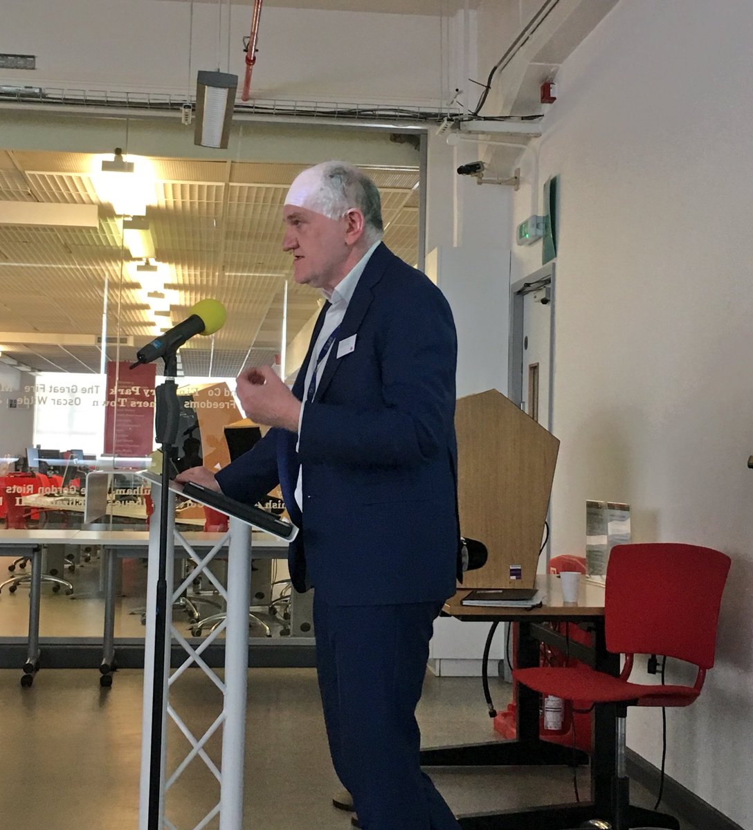 LondonMusDev's tweet image. Finbarr Whooley, from the @MuseumofLondon, is talking about the opportunities and challenges of the New Museum #StrongandSafe