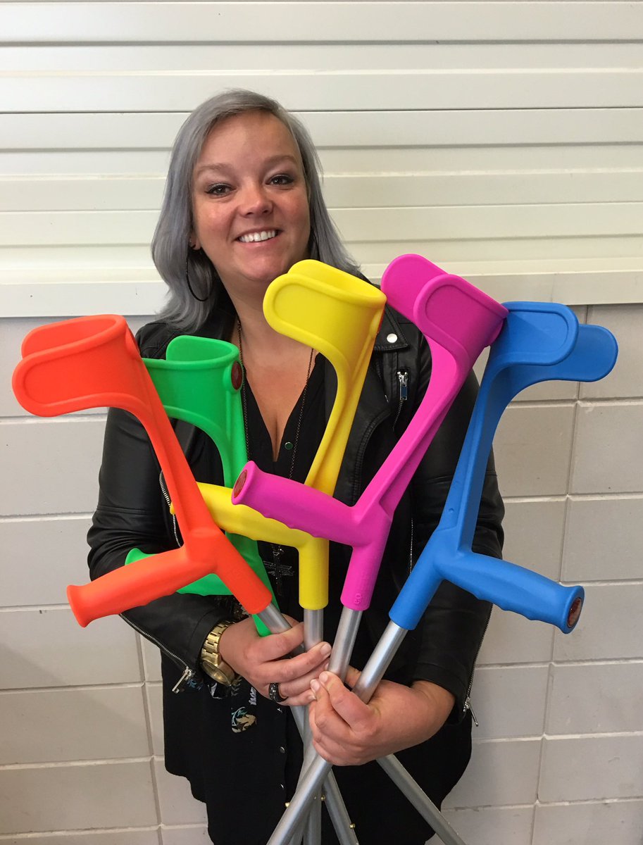 Ze zijn er weer, de limited edition neon krukken! €25 per paar. krukkenexpert.nl/index.php?acti… #krukken #krukkenexpert