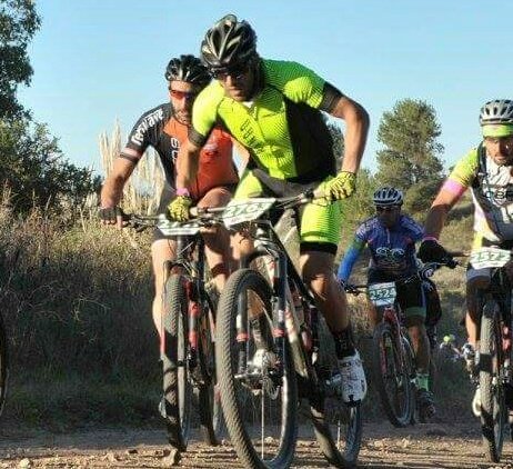 jmirandaOk's tweet photo. Buen día #FelizViernes Hoy empieza el @giroditalia y vamos a estar entretenidos. Una foto más del @desafiopinto #RioPinto2017 https://t.co/0UZEA6PwRI