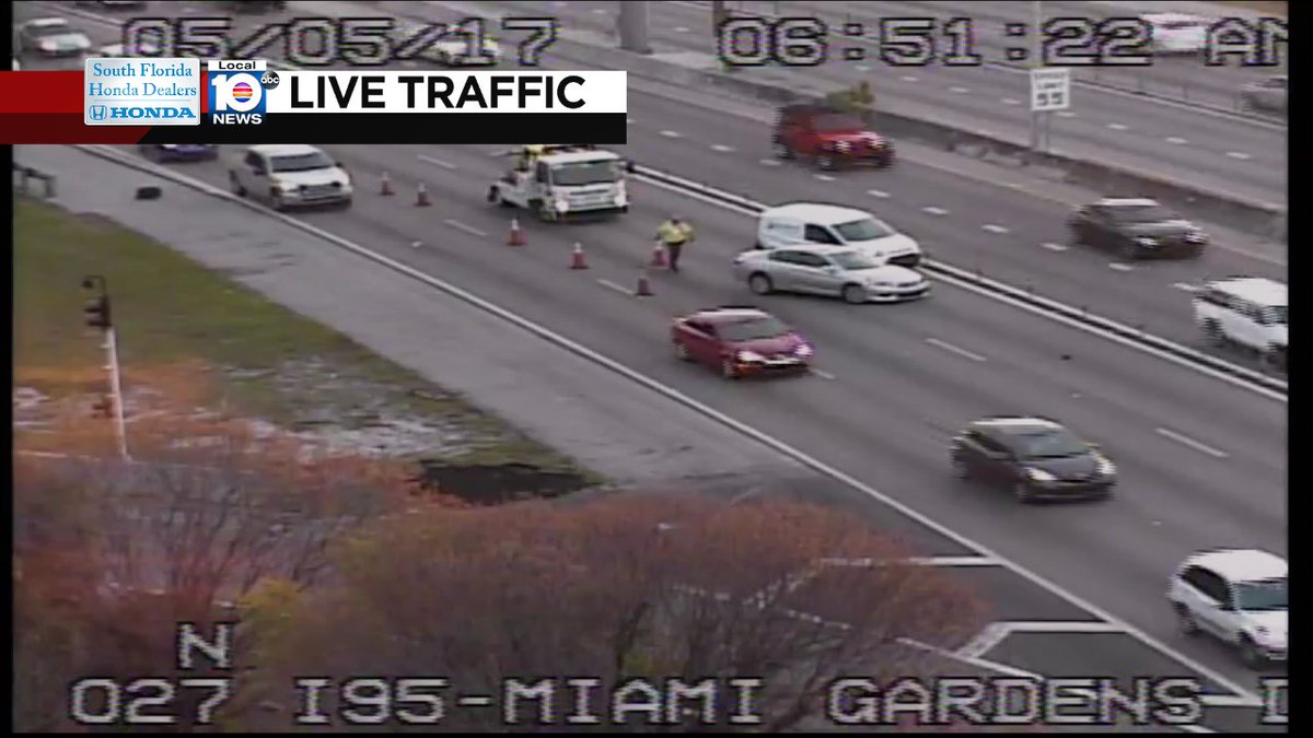 Crash on I-95 SB at Miami Gardens Dr #traffic #miami https://t.co/BnJPasbP8j