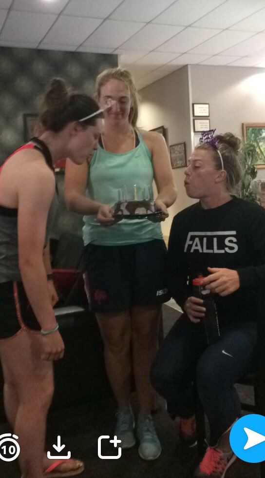 AjK_18's tweet photo. Happiest of birthdays to #Shaggy and @maryolo81 have a great day gals! #birthdaysontour #allofthecake 🇿🇦🏏🎂🎉 https://t.co/hMMCqADRYA