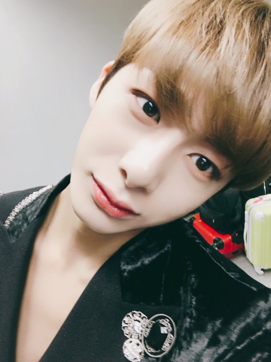 chuuchw115's tweet photo. #주관적애정시점 #형원 #몬스타엑스 #monsta_x #MONSTAX #monstaxismypride 이런 태그가 있네 🙄💛 #HYUNGWON https://t.co/OusBVl4l3z