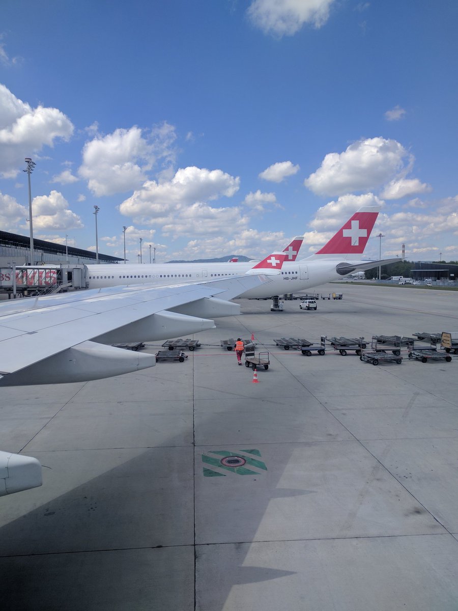 Martin Estermann tweet media