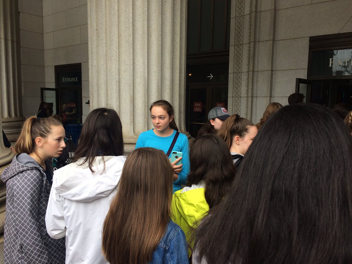 MSG8Wash2017's tweet photo. Getting ready for the Natural History Museum! https://t.co/QVv8ZG6XfT