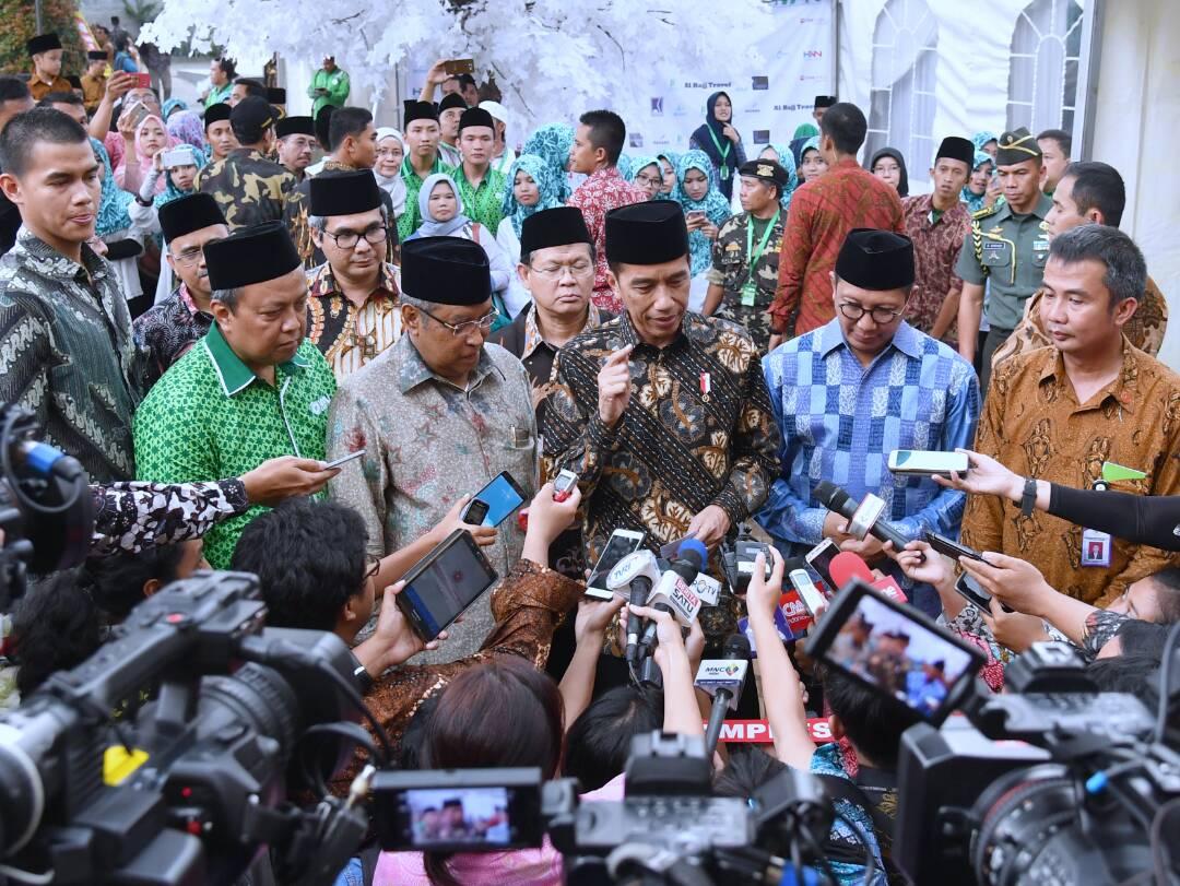 fadjroeL's tweet photo. "Demi Keamanan Negara Pemerintah dapat Membubarkan Ormas Anti-Pancasila," kata Presiden @jokowi @PEDOMAN_id https://t.co/xZmqYqbuQc