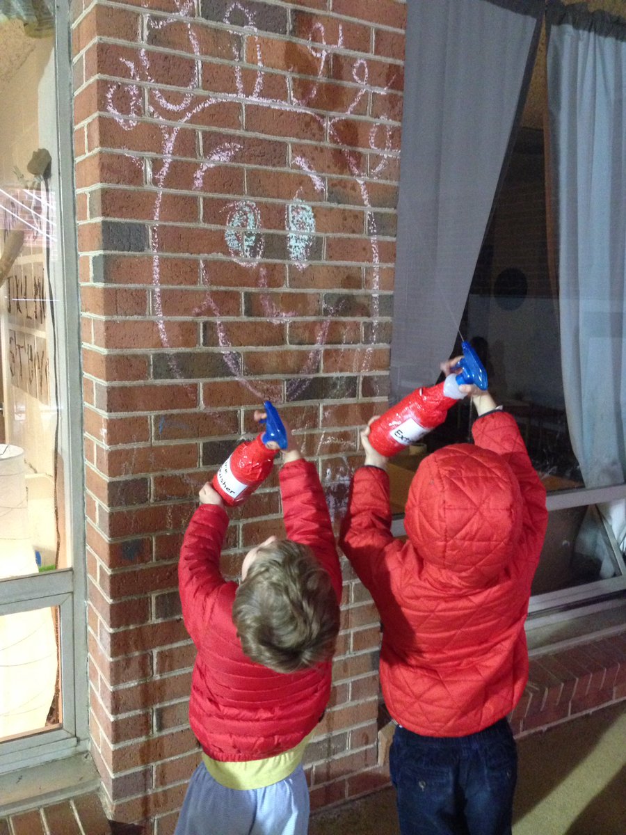 SacevedoMVPS's tweet photo. Cleaning the chalk off with our fire extinguishers! #mvlittles #firestationproject https://t.co/Nng5olWfaH