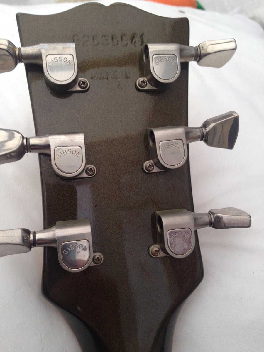 danielquigley20's tweet photo. 1985 gibson lespaul custom Rare finish x https://t.co/mvejCJIZ0t