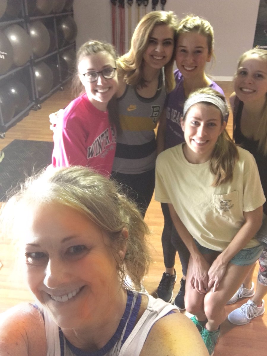 1013Carrie's tweet photo. Smiles after class are why we live Jazzercise! #Jazzercise #girlforce #smile#sweatygirls https://t.co/HaOx3ivPnp