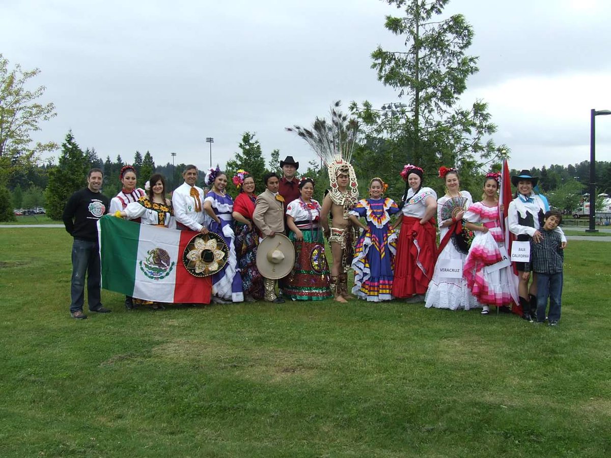 Come down to Robson Square <a href="/casadeamigosyvr/">Casa de Amigos</a> 5pm,and let's celebrate together <a href="/LosDorados/">MARIACHI LOS DORADOS</a> &amp;  <a href="/NahualliDance/">Nahualli Mexican Dance</a> !!!
Tix: casadeamigos.ca